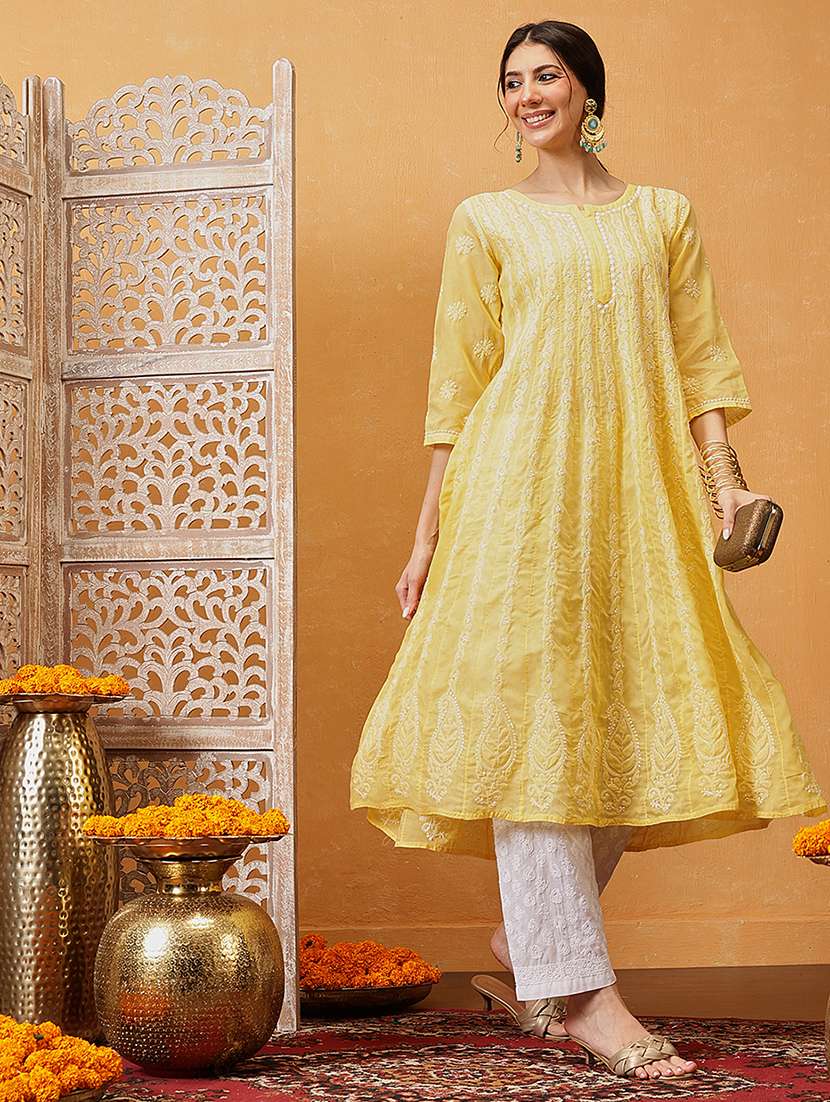 women chikankari three quarter sleeve anarkali kurta - 21932034 -  Standard Image - 3