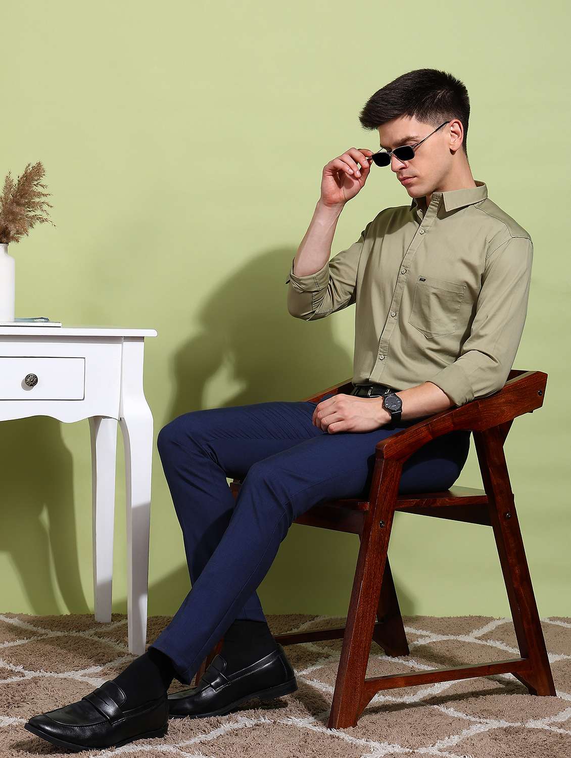 men solid collared long sleeves shirt - 21932071 -  Standard Image - 5