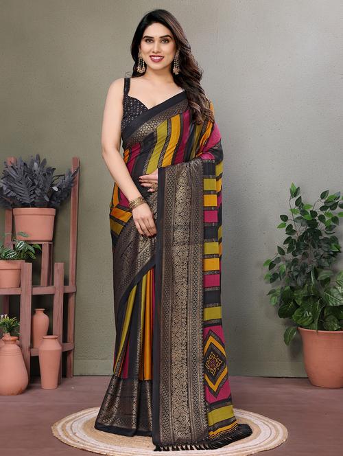 women striped printed saree with blouse - 21932117 - Standard Image - 0