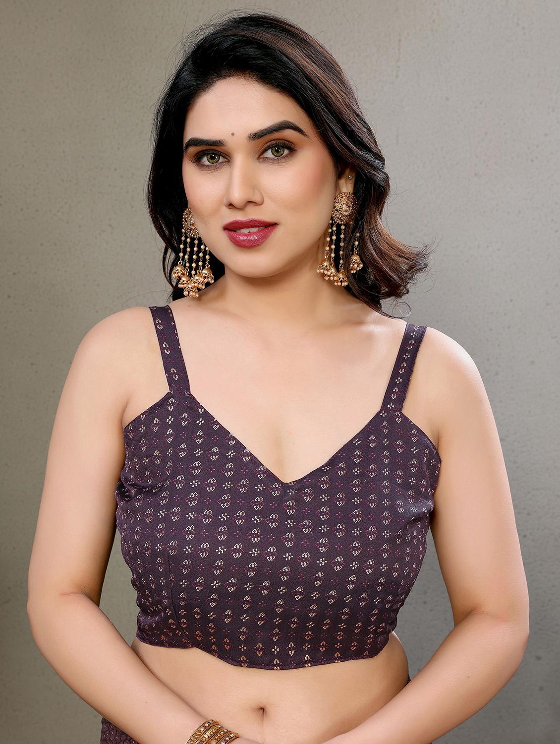 women striped printed saree with blouse - 21932124 - Standard Image - 5