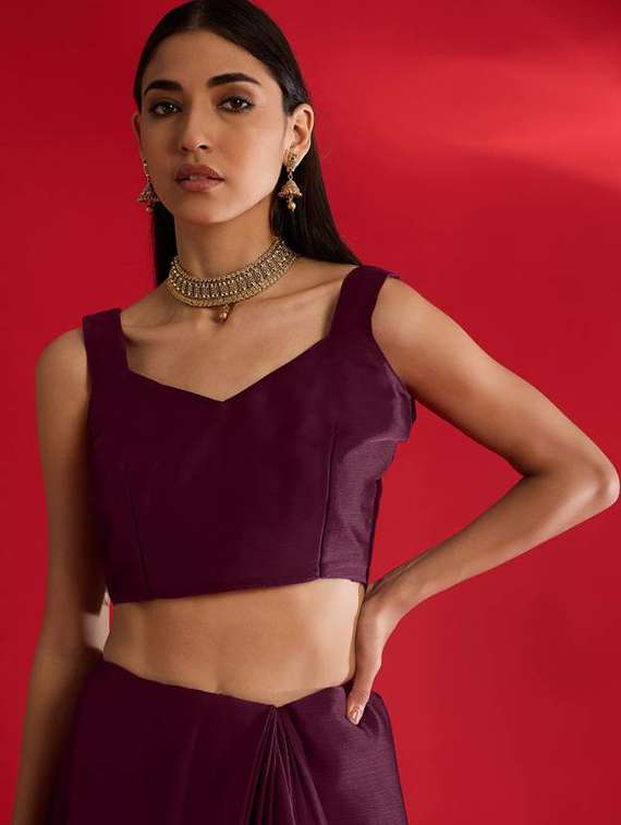 women solid with bordered saree with blouse - 21932451 - Standard Image - 5
