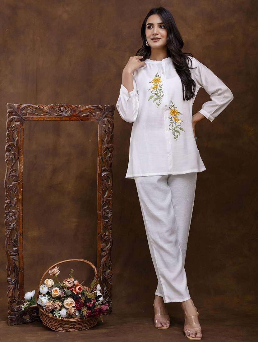 women embroidered long sleeve ethnic co-ord set - 21932473 -  Standard Image - 3