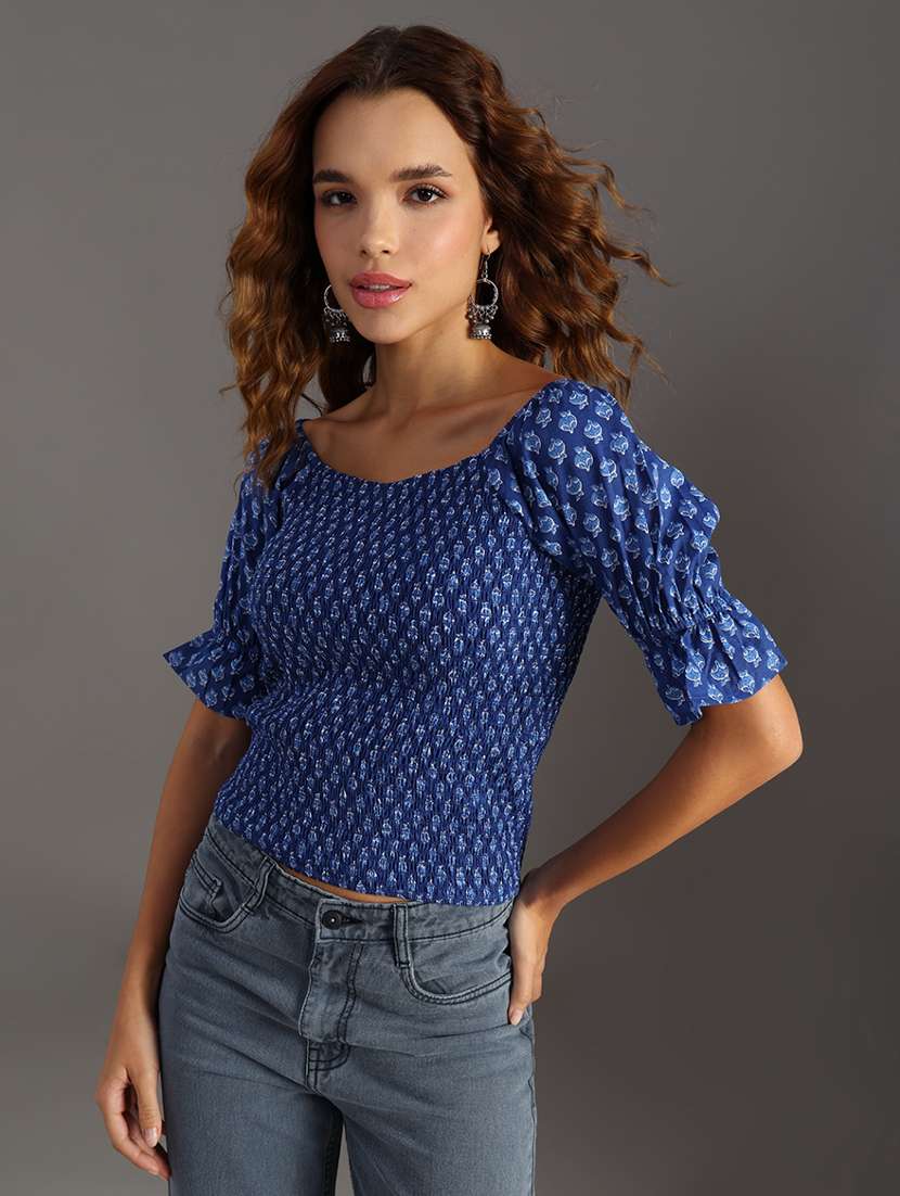 women printed puff sleeve smocked crop top
