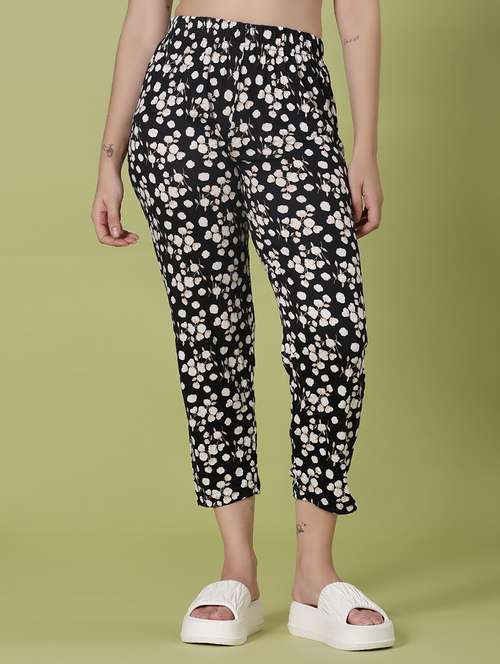 women printed mid rise capri - 21932662 -  Standard Image - 0