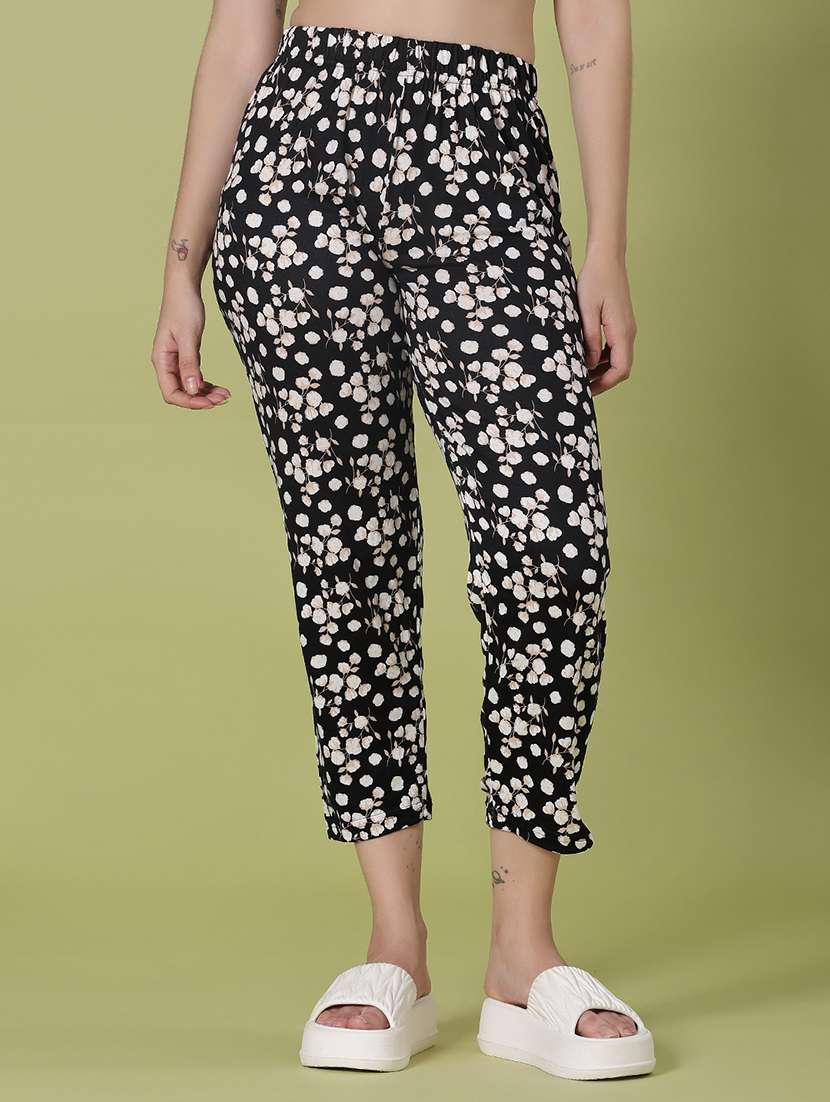 women printed mid rise capri