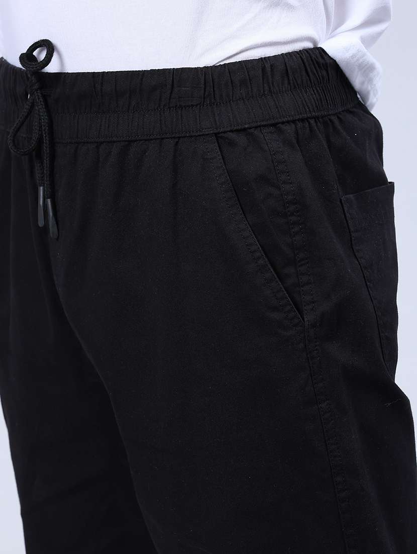 men solid mid rise relaxed fit jogger - 21932702 -  Standard Image - 5