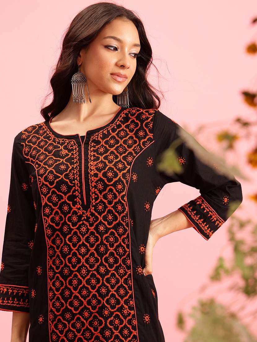 women chikankari three quarter sleeve straight kurta - 21933423 -  Standard Image - 3