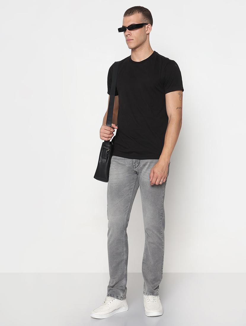 men solid mid rise slim fit jean - 21933436 - Standard Image - 5