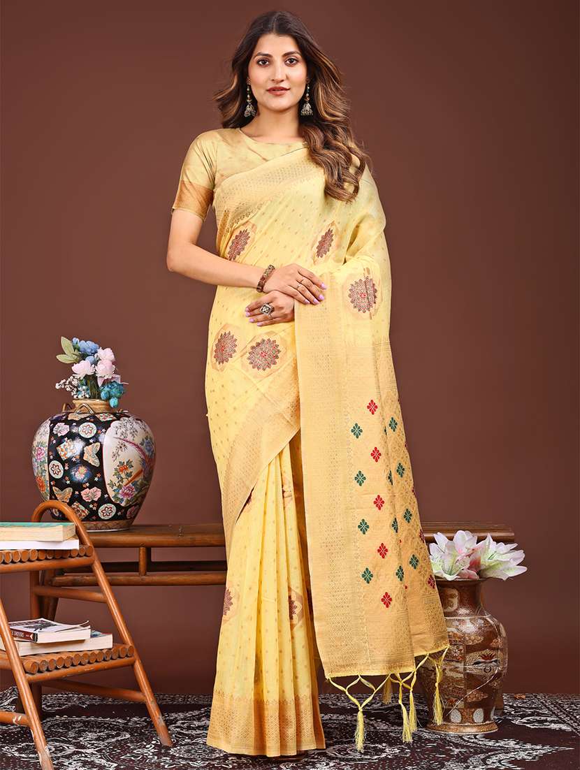 women self design bordered saree with blouse - 21933501 -  Zoom Image - 0
