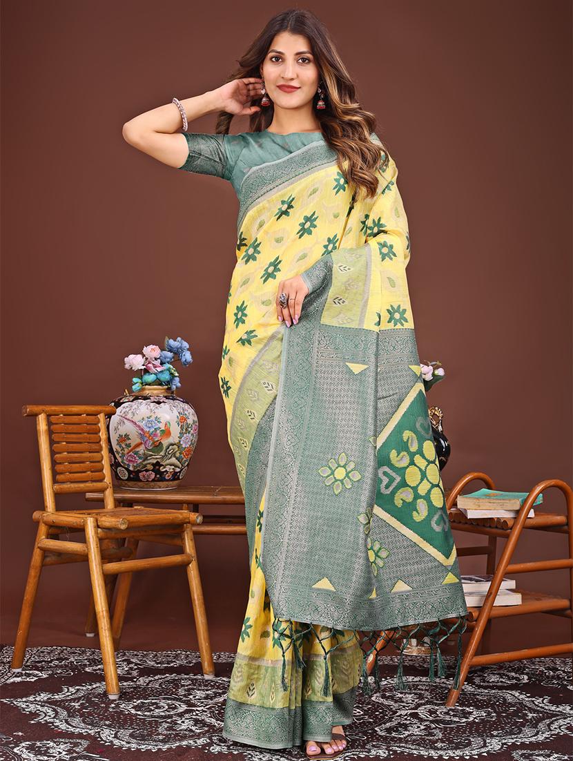 women self design bordered saree with blouse - 21933536 -  Zoom Image - 0