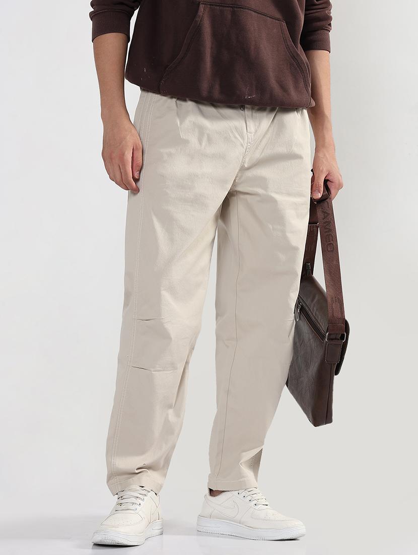 men solid mid rise relaxed fit chinos   - 21933710 -  Zoom Image - 0