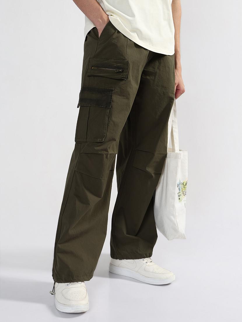 men olive solid mid rise loose fit cargo - 21933713 - Zoom Image - 0