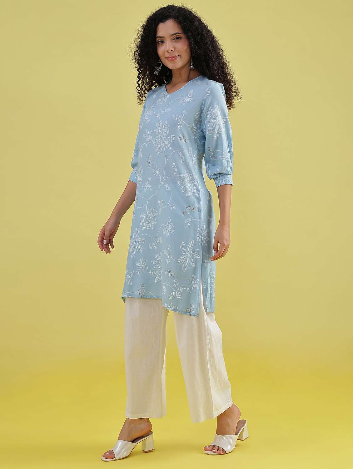 women floral printed three quarter sleeve straight kurta - 21934066 -  Standard Image - 5