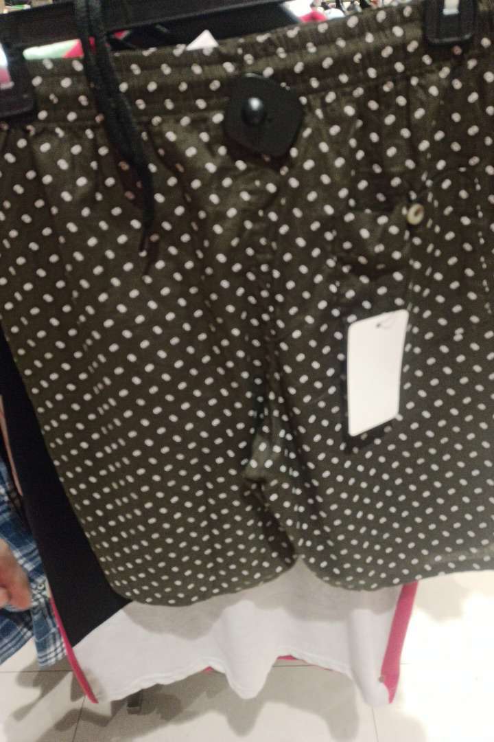 olive poplin short - 21934155 - Zoom Image - 0
