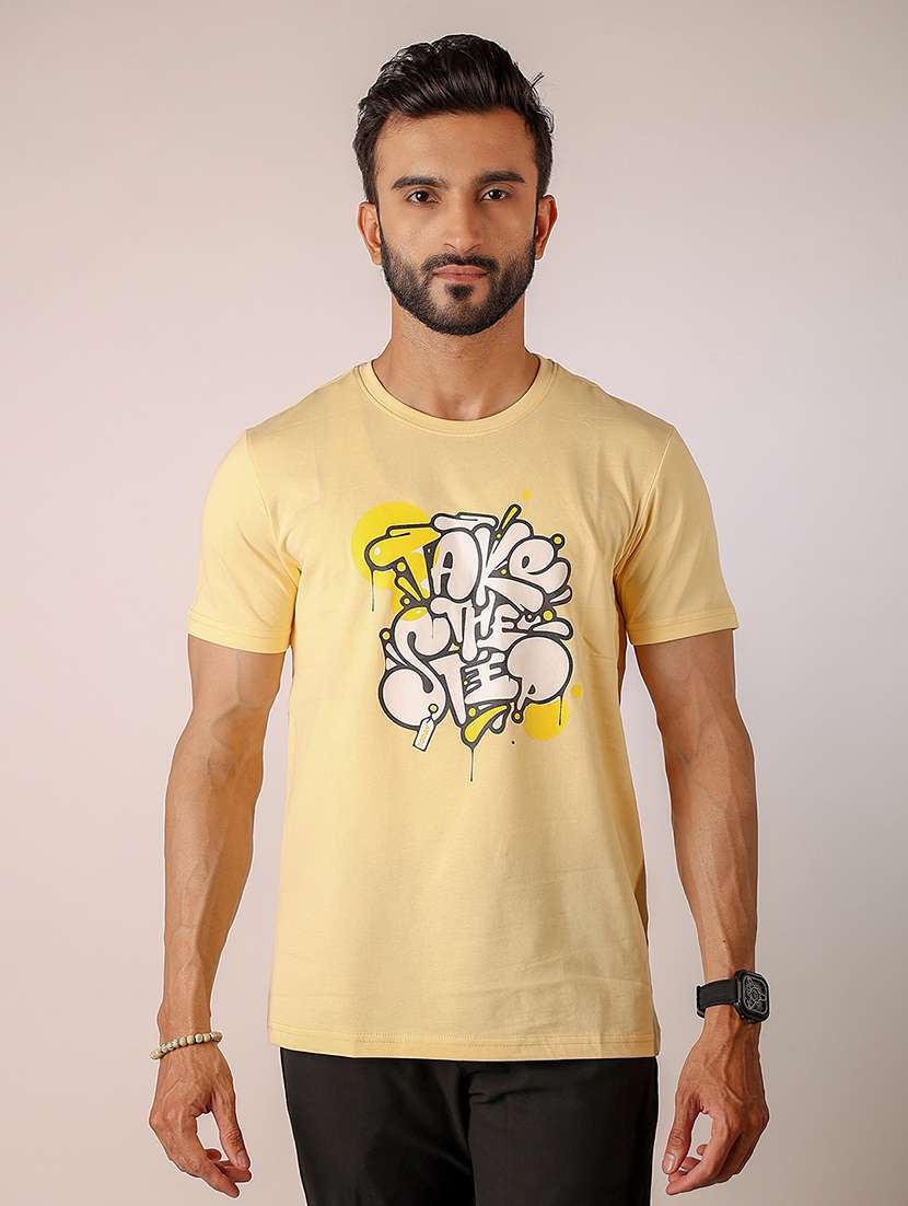 men front print round neck regular fit t-shirt