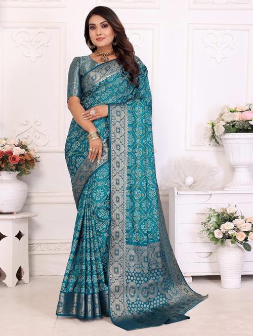 women bandhani bordered saree with blouse - 21935052 - Standard Image - 0