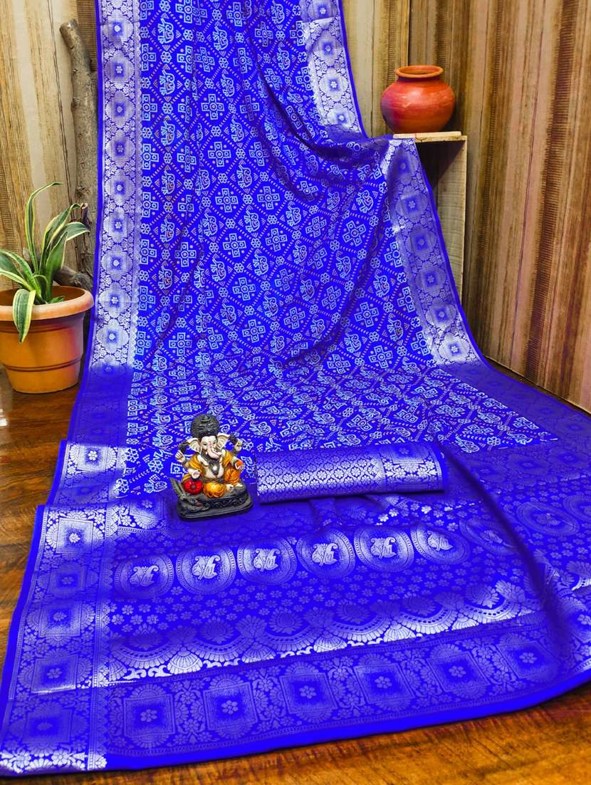 women bandhani bordered saree with blouse - 21935058 -  Standard Image - 3