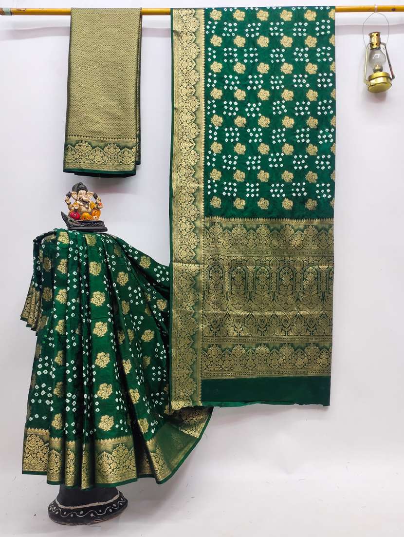 women bandhani bordered saree with blouse - 21935073 -  Standard Image - 3