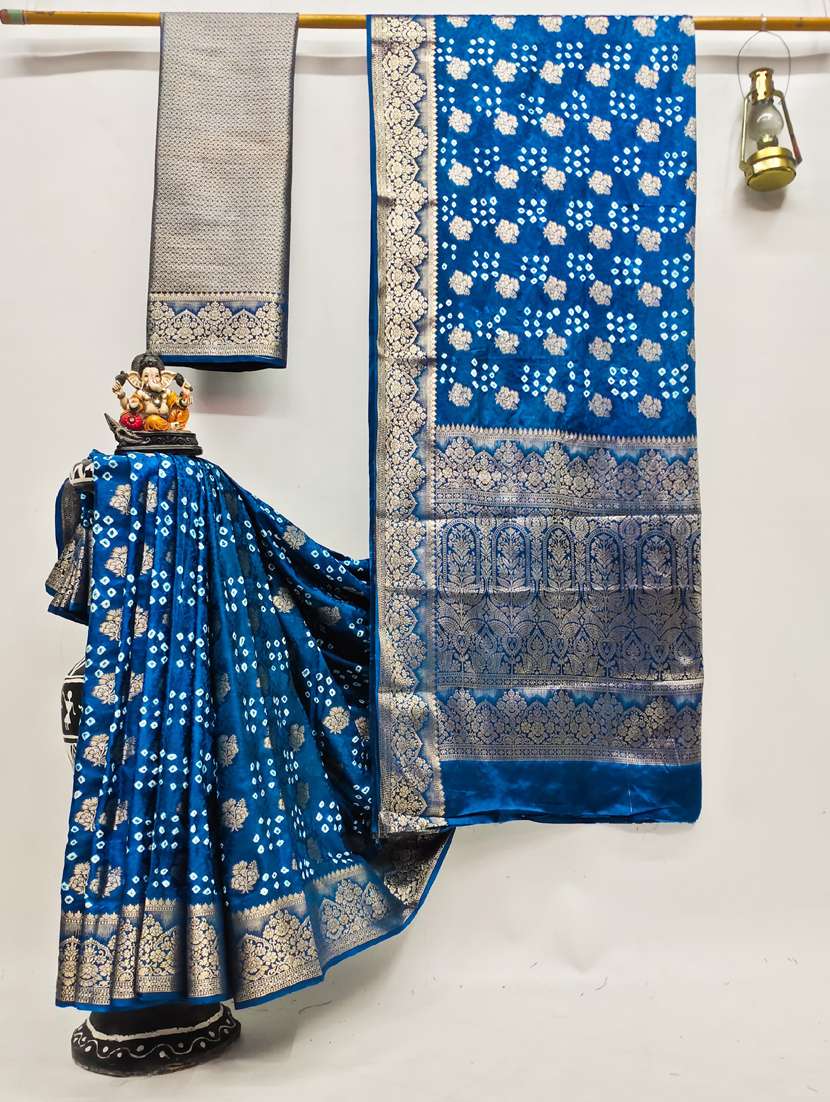 women bandhani bordered saree with blouse - 21935078 -  Standard Image - 3