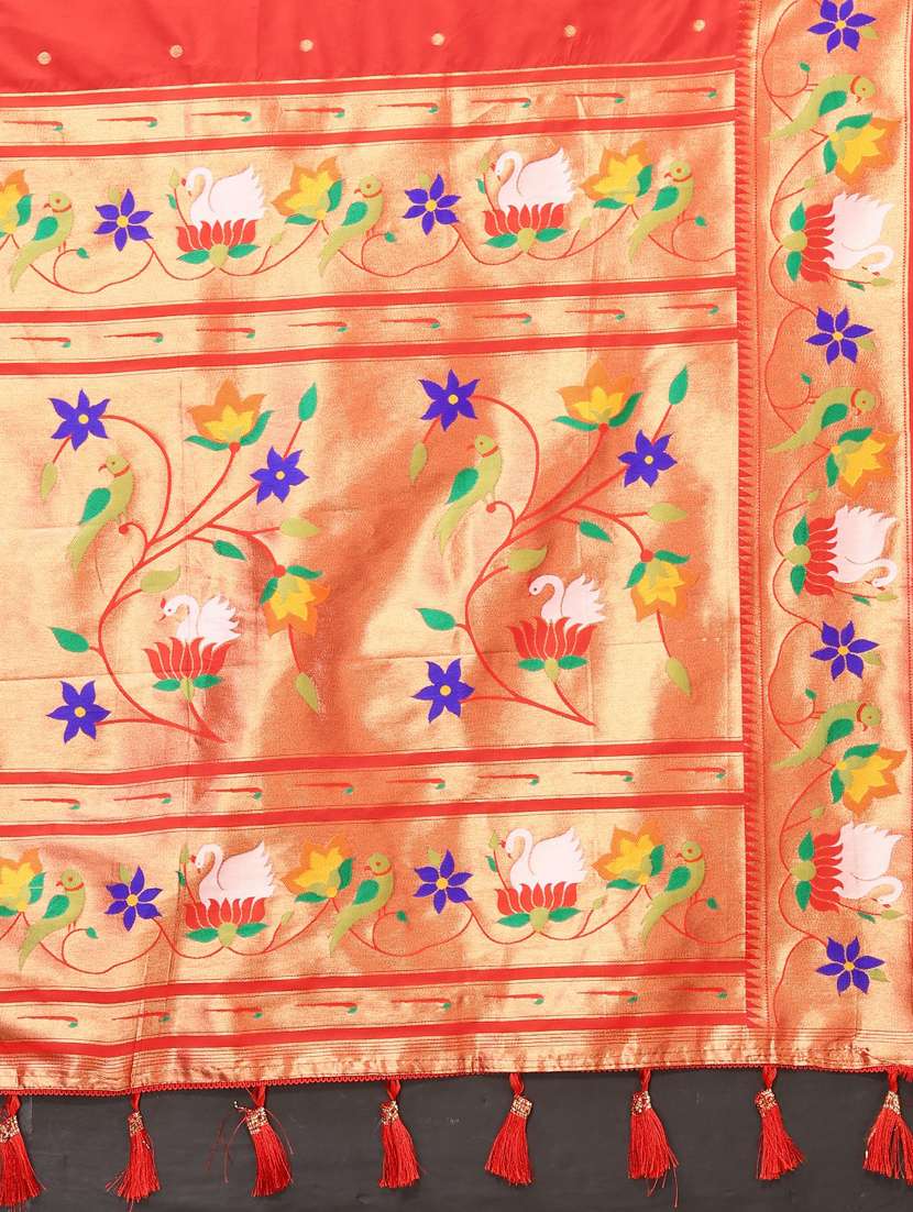 women self design paithani saree with blouse - 21935167 - Standard Image - 3