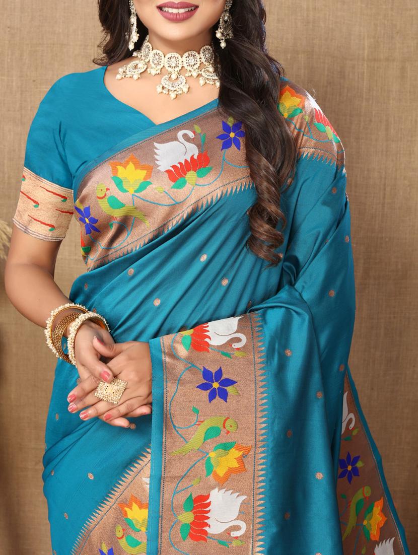 women self design paithani saree with blouse - 21935171 - Standard Image - 3