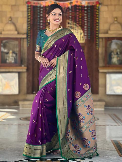 women self design paithani saree with blouse - 21935189 - Standard Image - 0