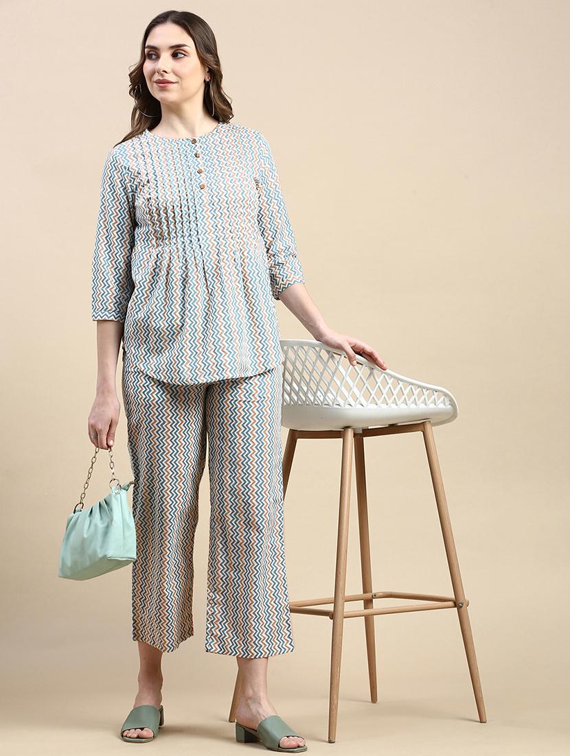 women chevron print mid rise straight palazzo - 21935975 - Zoom Image - 0