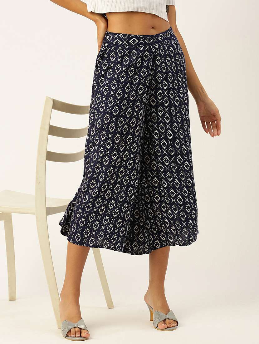 women printed mid rise culottes - 21935982 - Zoom Image - 0