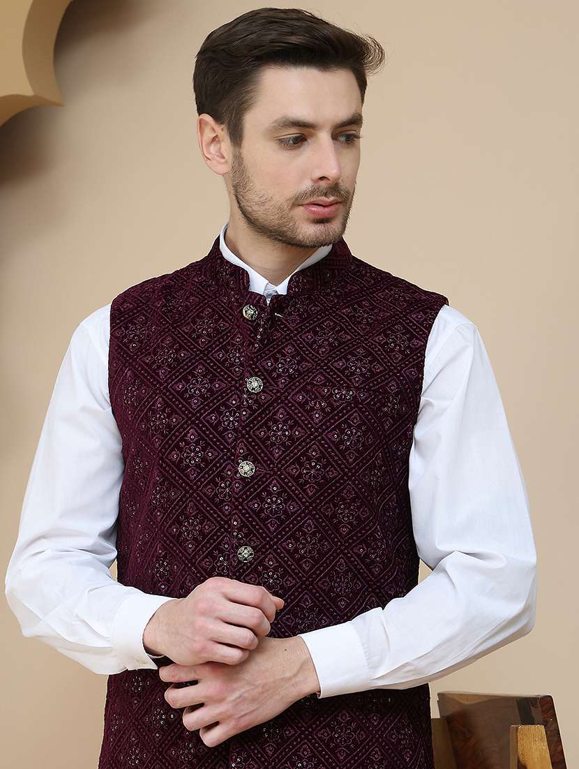 men embroidered mandarin neck nehru jacket