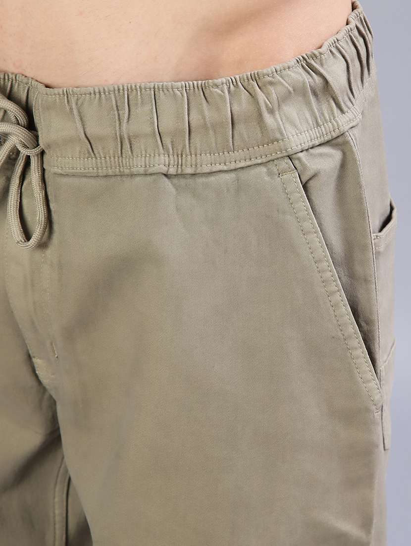 men solid mid rise relaxed fit jogger - 21938472 -  Standard Image - 5