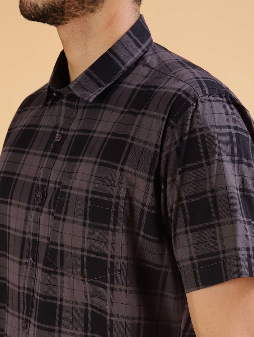 men checkered collared short sleeve shirt - 21938569 -  Standard Image - 5