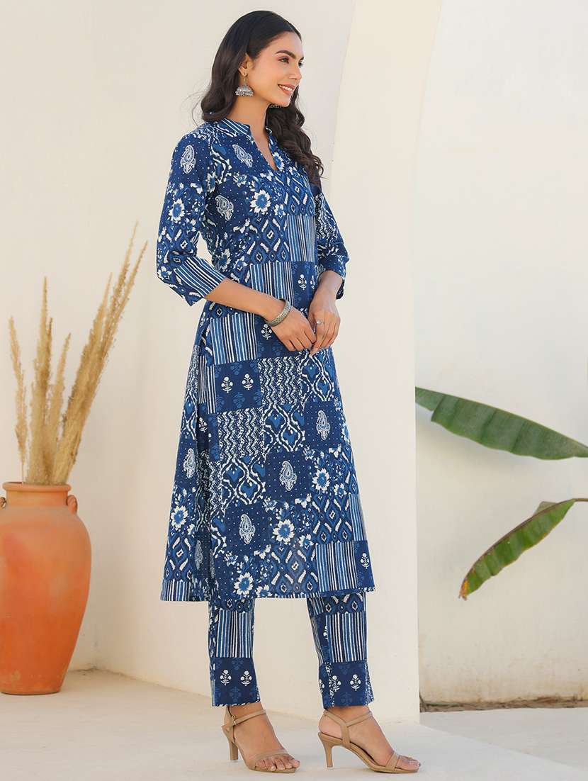 women three quarter sleeve kurta pant set - 21939365 -  Standard Image - 3