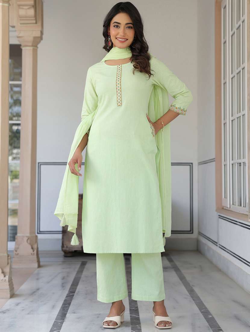 women three quarter sleeve kurta pant with dupatta set