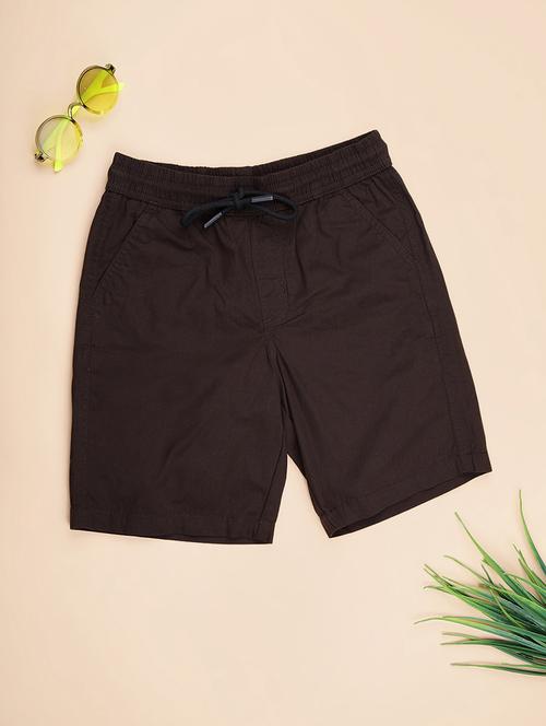 boys solid mid rise regular fit shorts - 21939654 - Standard Image - 0