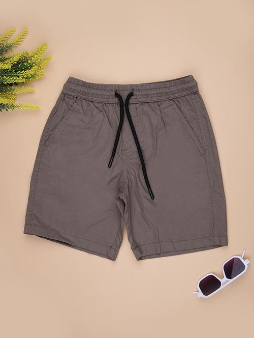 boys solid mid rise regular fit shorts - 21939683 - Standard Image - 0