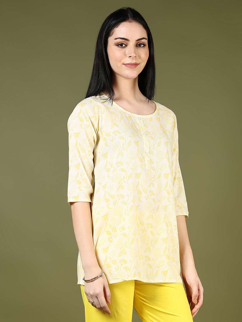 women three quarter sleeve straight kurti - 21940167 - Standard Image - 3