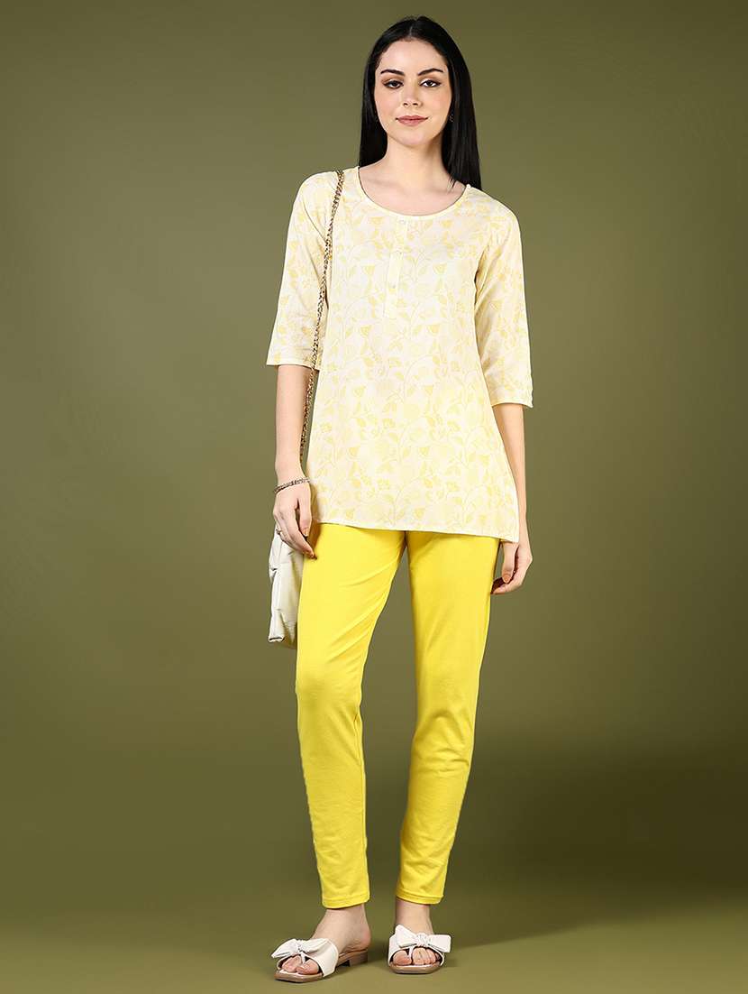 women three quarter sleeve straight kurti - 21940167 - Standard Image - 5