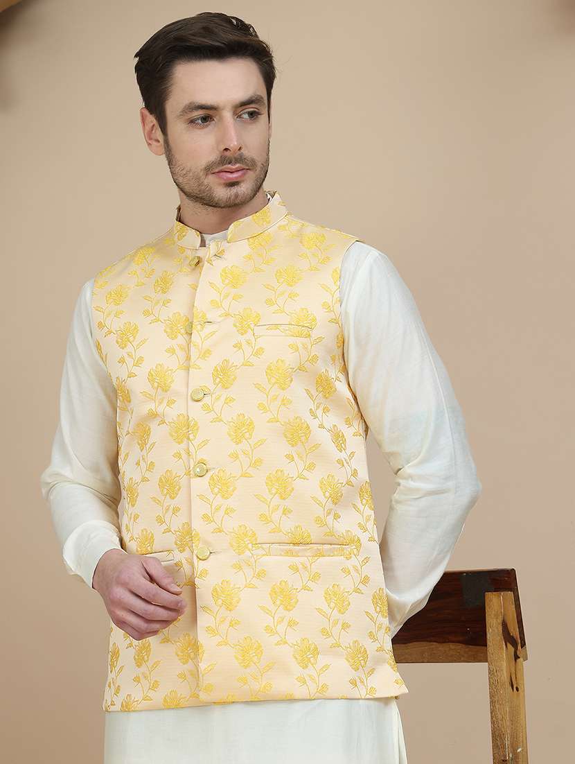 men mandarin neck kurta pyjama with jacket ethnic wear set - 21940188 -  Standard Image - 5