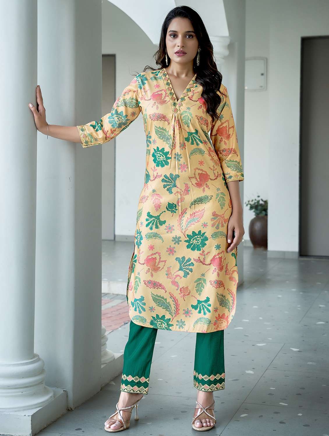 women three quarter sleeve kurta pant set