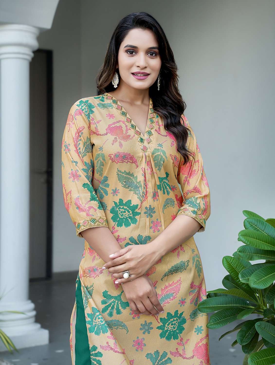 women three quarter sleeve kurta pant set - 21940405 - Standard Image - 3