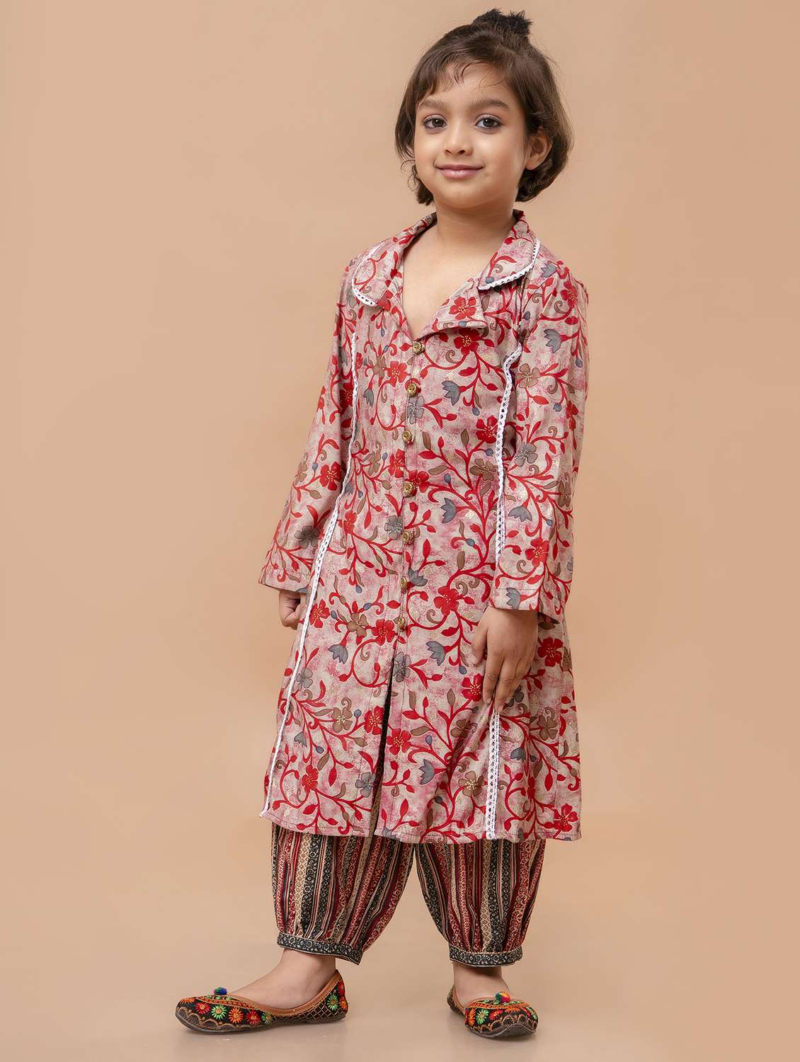 girls floral printed long sleeve kurta salwar set - 21940996 - Standard Image - 3