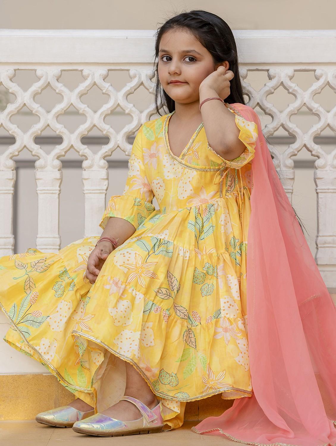 women yellow printed kurta sharara with dupatta set - 21940998 - Standard Image - 5