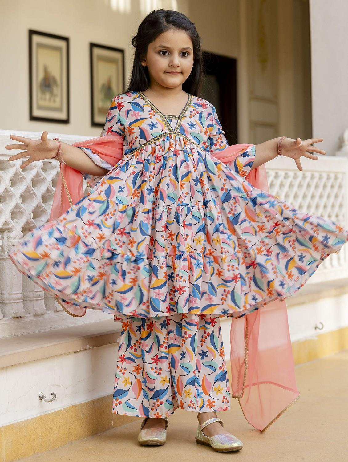 women printed kurta sharara with dupatta set - 21940999 -  Zoom Image - 0