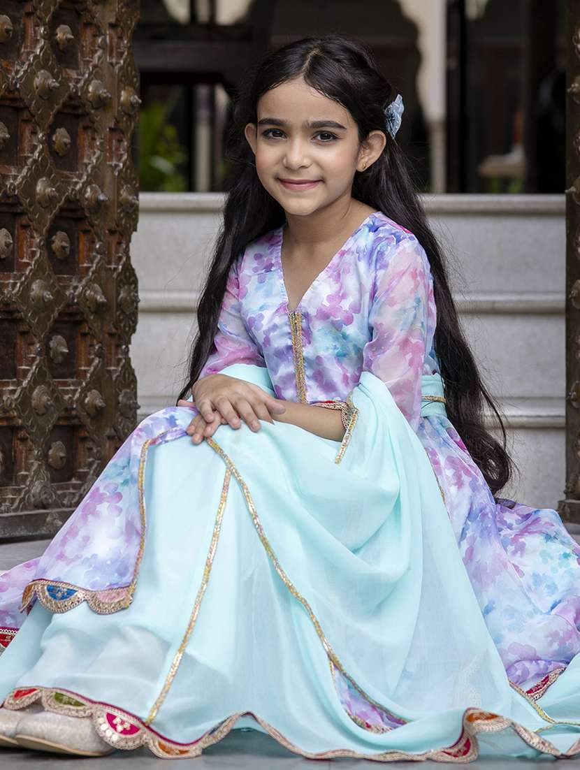 women printed v neck kurta skirt with dupatta set - 21941001 -  Standard Image - 5