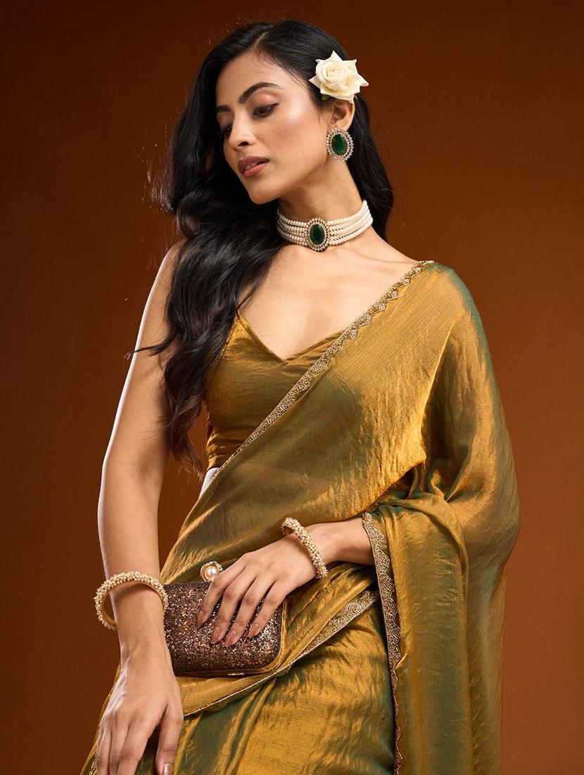 women solid with bordered embellished saree with blouse - 21941338 - Standard Image - 5