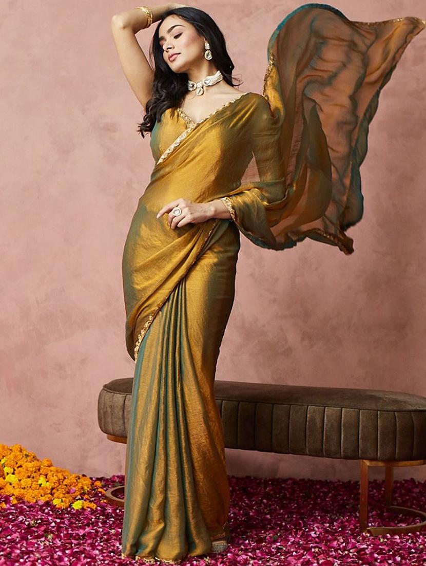 women solid with bordered embellished saree with blouse - 21941339 -  Zoom Image - 0