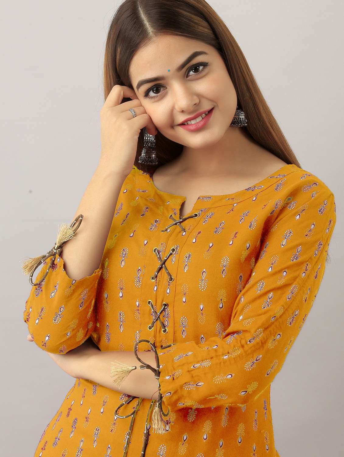 women three quarter sleeve straight kurta - 21941358 -  Standard Image - 3