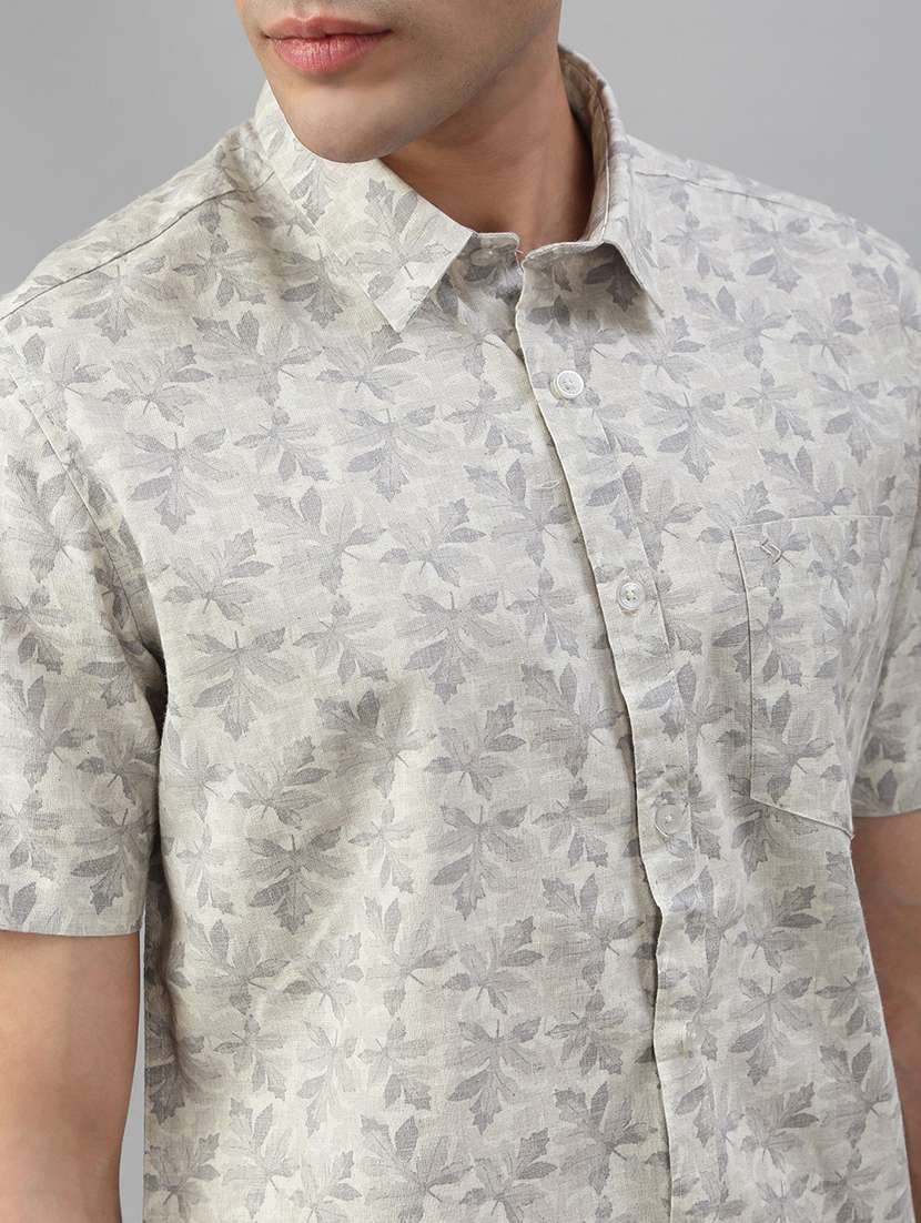 men printed short sleeve regular fit casual shirt - 21941466 -  Standard Image - 5