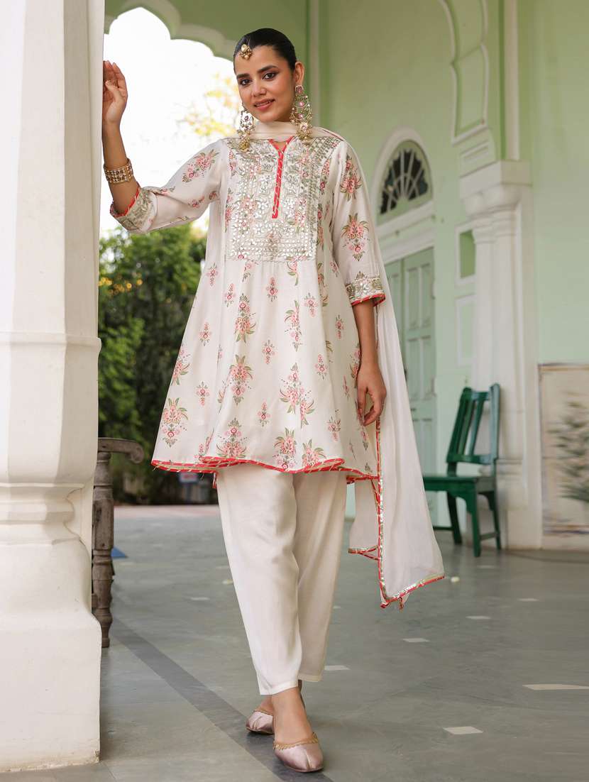 women three quarter sleeve anarkali kurta pant with dupatta set - 21941533 -  Standard Image - 3