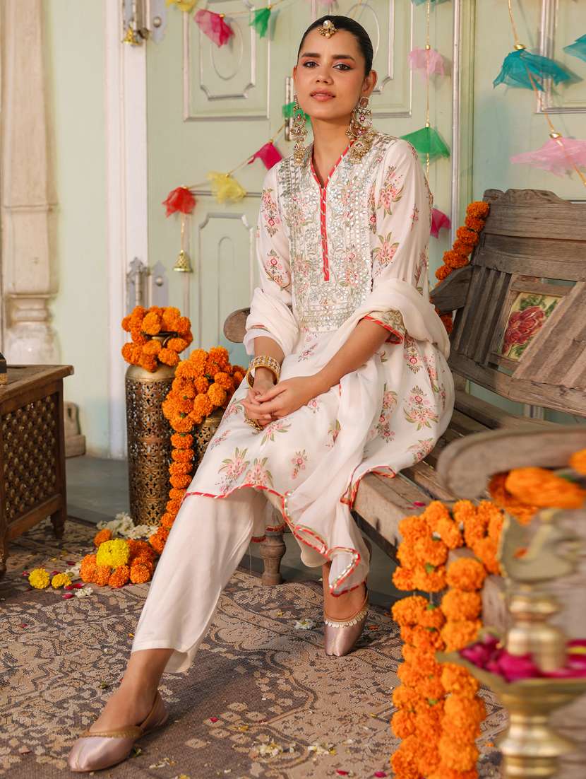 women three quarter sleeve anarkali kurta pant with dupatta set - 21941533 -  Standard Image - 5